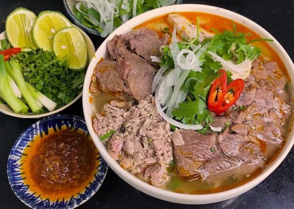 Bun Bo hue | Hue Street Food Walking Tour