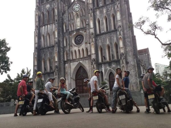 Hanoi Motorbike Food Tour